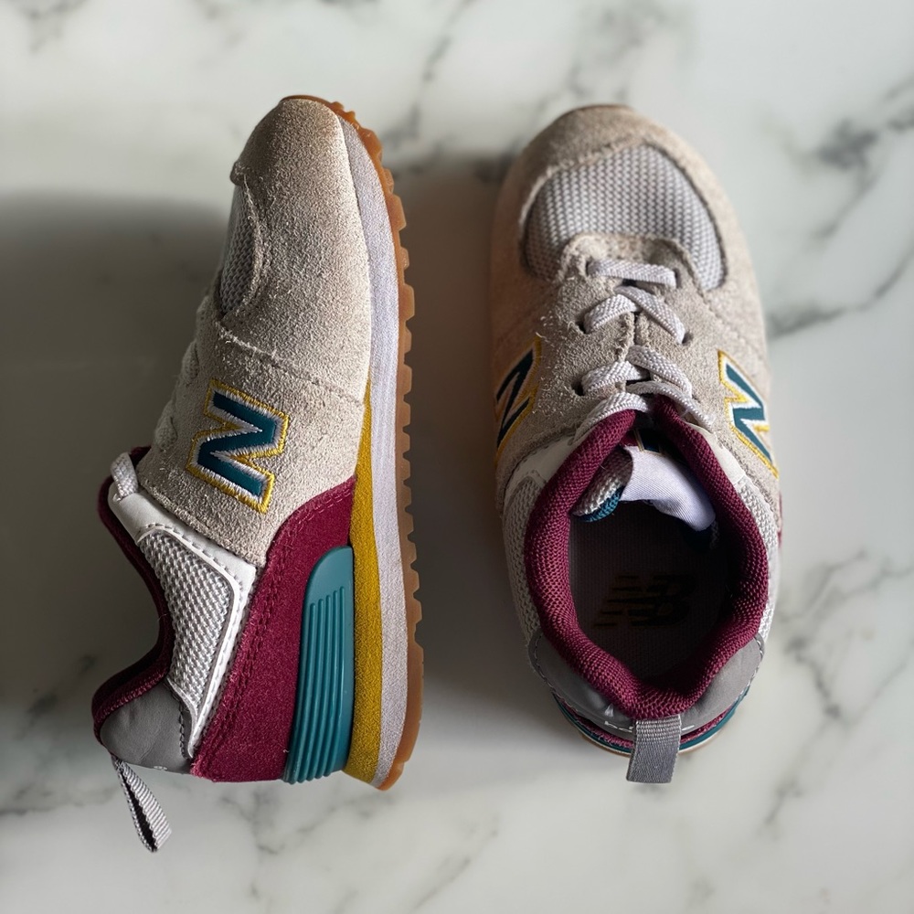 Toddler New Balance sneakers size 7 gently used
